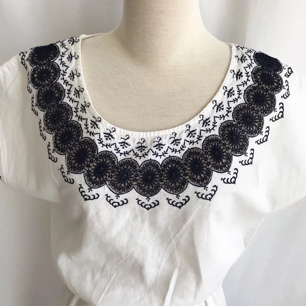 J.Crew Linen Embroidered Scalloped hem Dress EUC 0